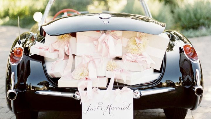 Guide to renting a car for your wedding