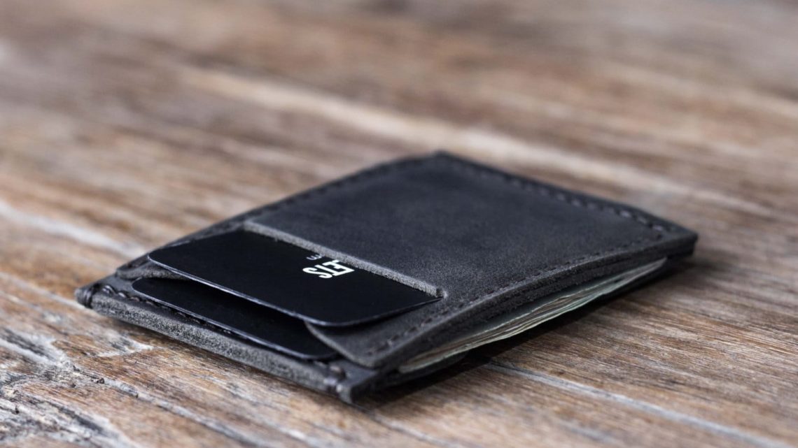 Why you should get a minimalist wallet – Everything you need to know