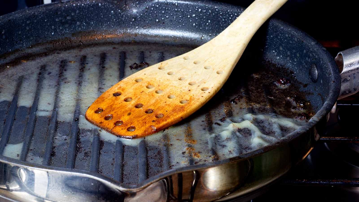 7 Tips For Preventing Grease Buildup in Your Commercial Kitchen 2020