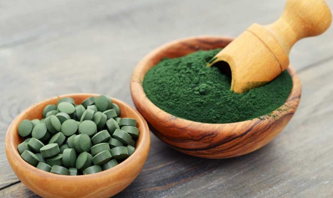 5 Best Benefits of Spirulina For Skin, Hair, And Health