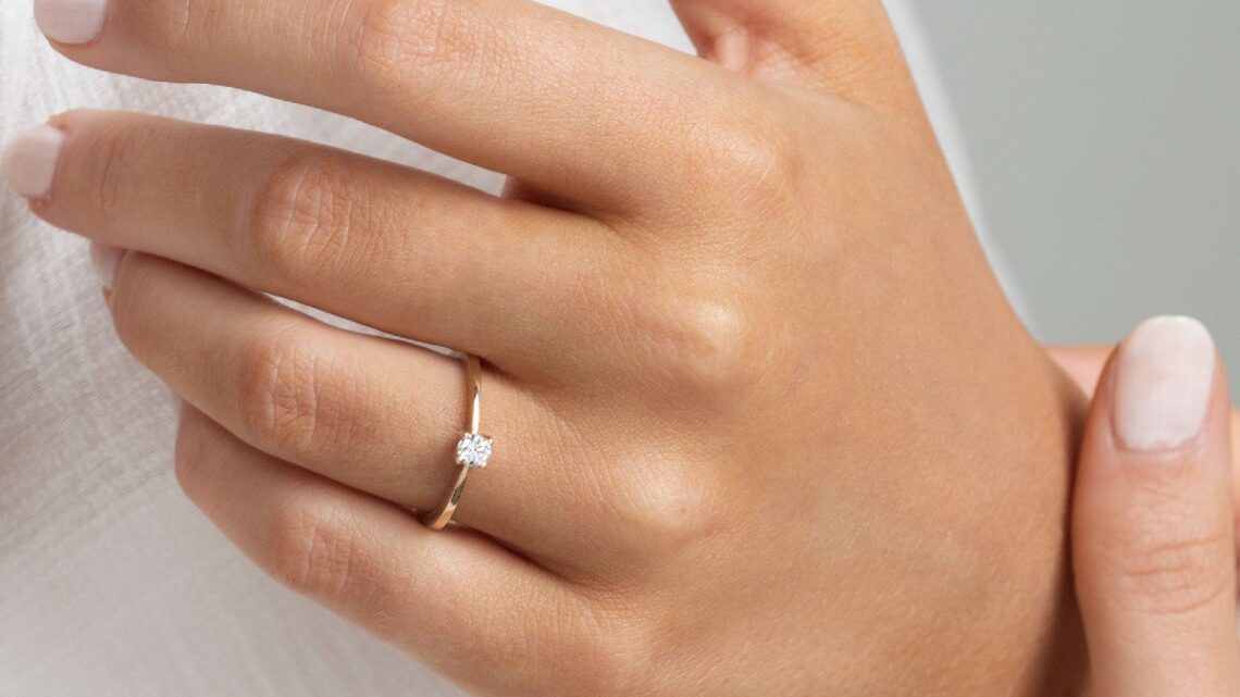 Lab Grown Diamond Engagement Rings: A Modern Twist on a Timeless Tradition